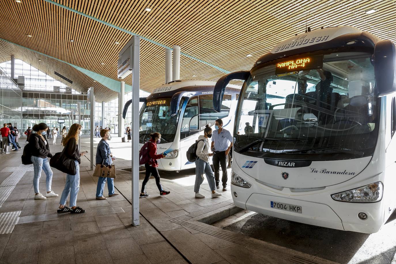 Los vecinos de Salvatierra tendrán más enlaces para viajar a Vitoria desde octubre. 