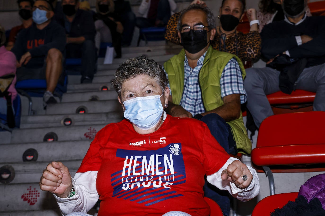 Fotos: Así ha sido el esperado regreso de la afición al Buesa Arena