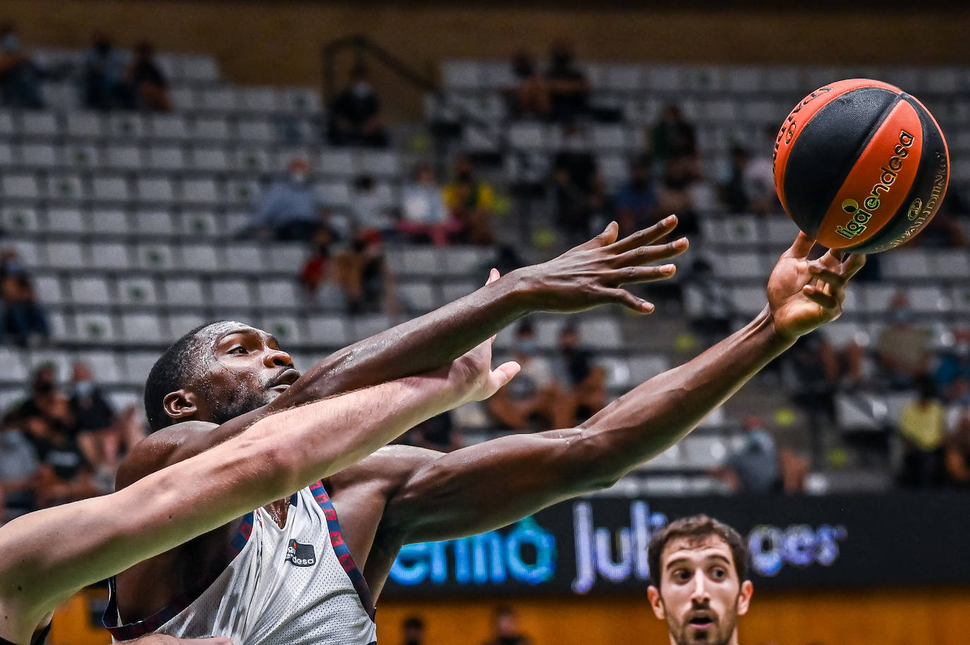 Fotos: Las mejores imágenes del Joventut-Baskonia