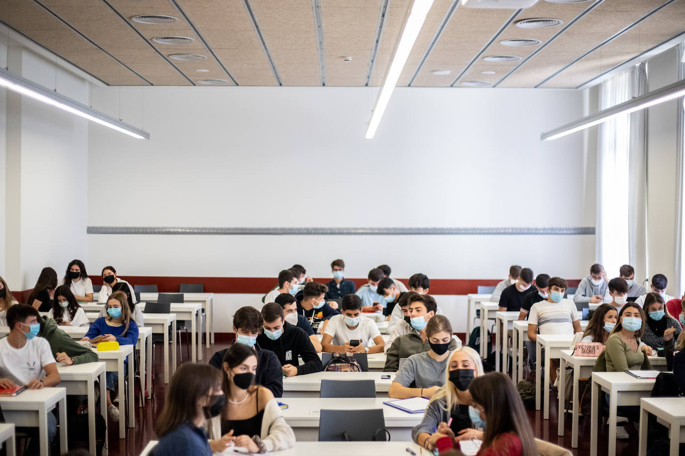 Fotos: Vuelta a la presencialidad en las universidades vascas