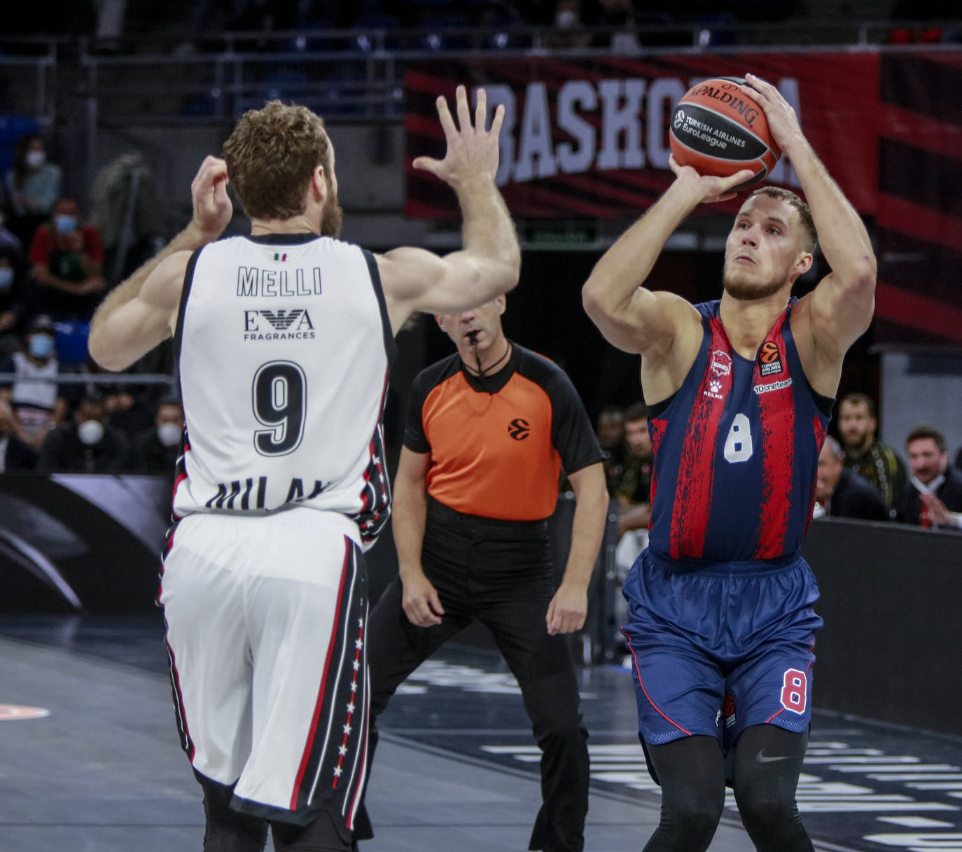 Fotos: Las mejores imágenes del Baskonia - Milano