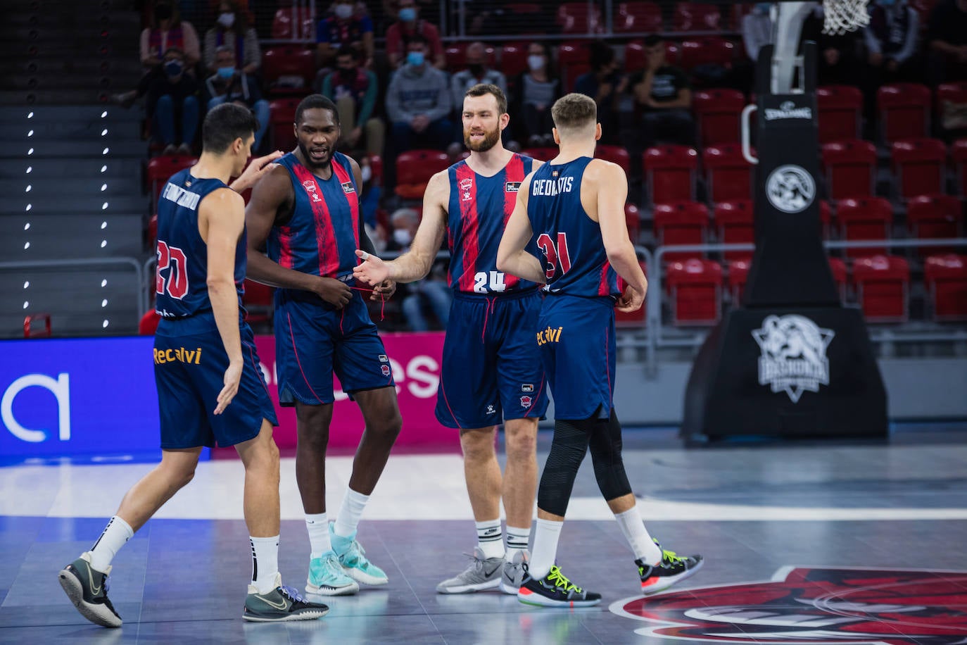 Fotos: Las mejores imágenes del Baskonia - Obradoiro