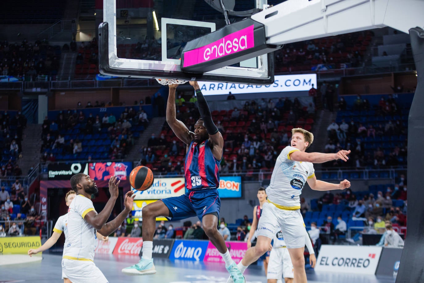 Fotos: Las mejores imágenes del Baskonia - Obradoiro