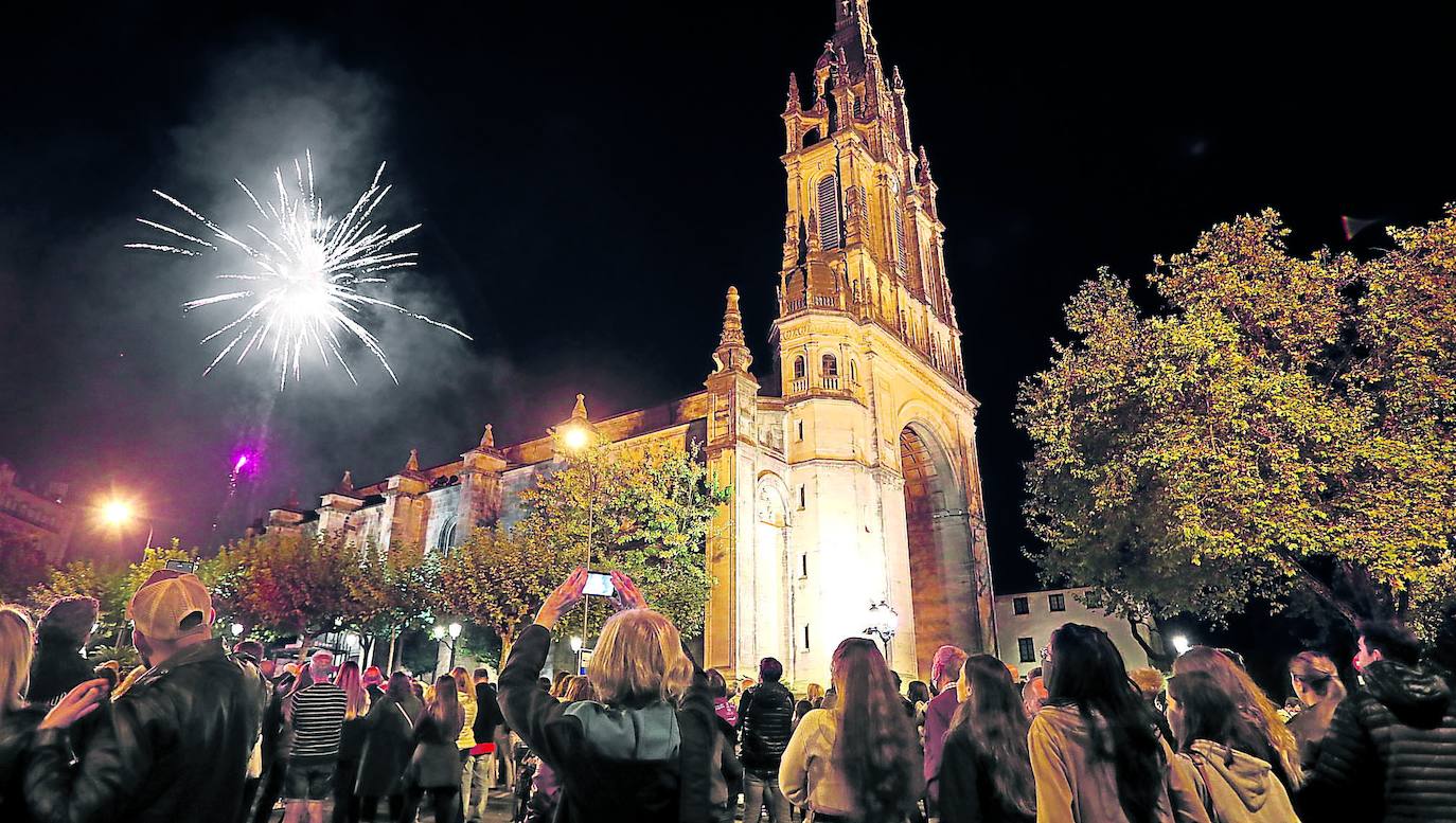Fotos: Miles de personas acuden a la romería de la Amatxu
