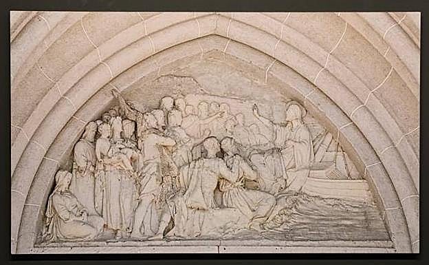 Imagen principal - Arriba, detalle del tímpano 'Jesús predicando en la barca' (Iglesia de Mar de Plata, Argentina). Debajo, 'Autorretrato', ya moduro con su barba y bigote característicos; y ''Euzkadi', obra presentada a la Exposición Internacional de Barcelona de 1907.