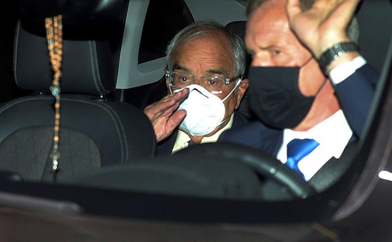 Rodolfo Martín Villa, cuando acudió a declarar ante la jueza Servini en septiembre del pasado año.