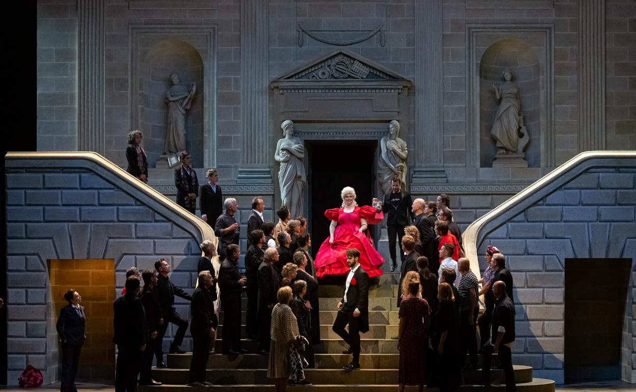 Escena del montaje de la Ópera de Burdeos que acogerá el Palacio Euskalduna. 