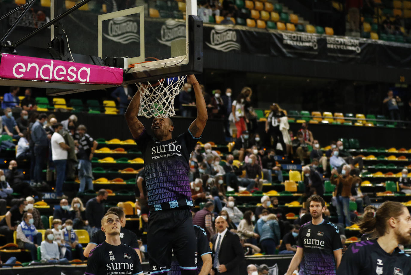 Fotos: El Bilbao Basket consigue su segunda victoria consecutiva ante el San Pablo Burgos