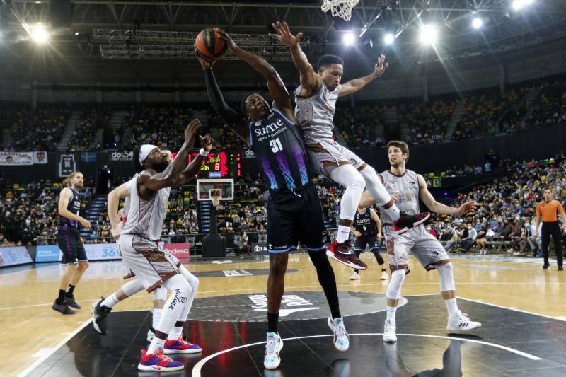 Fotos: El Bilbao Basket consigue su segunda victoria consecutiva ante el San Pablo Burgos