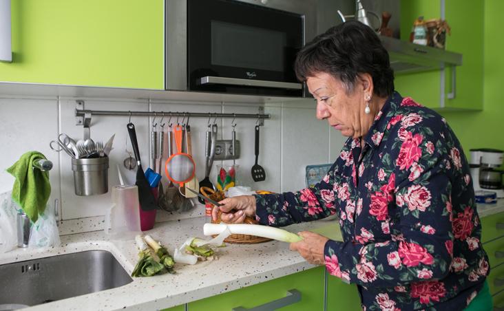 Fuensanta Hidalgo formó un grupo de gente sola. 