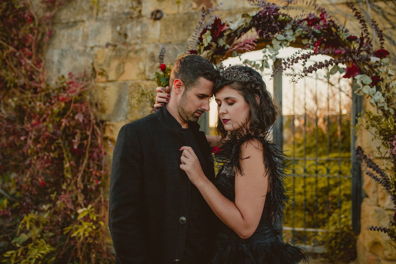 Fotos: La &#039;boda&#039; en Halloween de Emma y Gorka en La Galea: cuando los novios dan mucho miedo