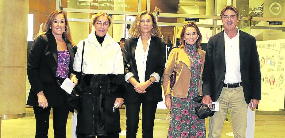 Cristina Ojea, Marga Sáez, Mercedes Cremades, Gemma Martín e Ignacio Martínez Zamacola.
