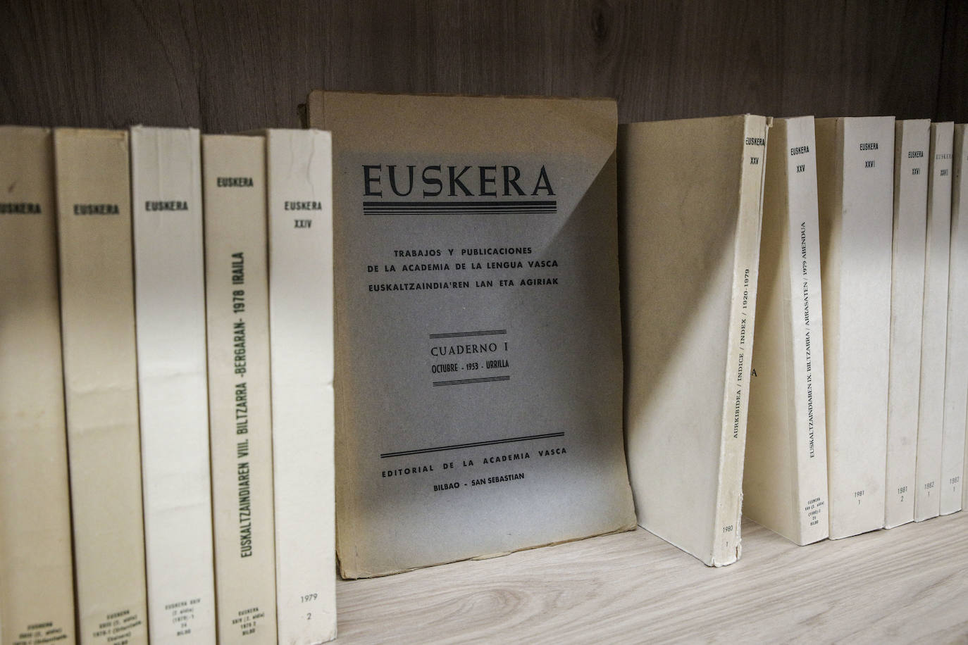 Fotos: Euskaltzaindiak Gasteizko &#039;etxe&#039; berria estreinatu du