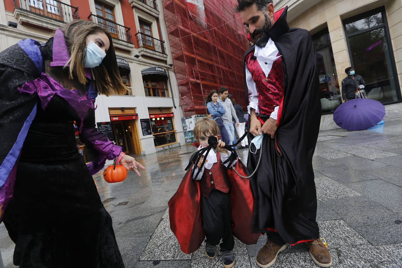 Fotos: Los más pequeños disfrutan de Halloween
