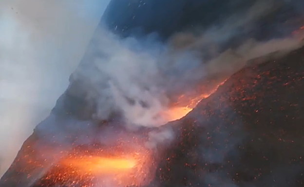 Espectacular vídeo del volcán de La Palma a vista de dron: se cumplen 50 días de erupción