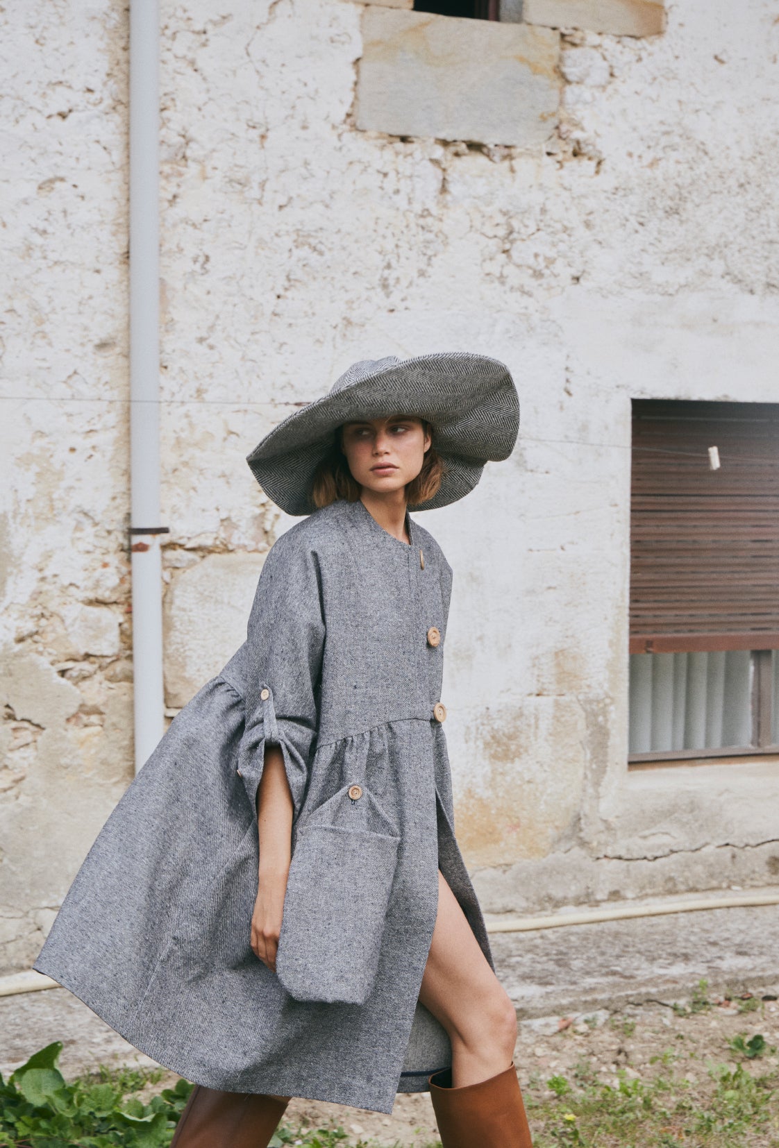 Fotos: Los abrigos de una diseñadora vasca dan una nueva vida a la lana latxa