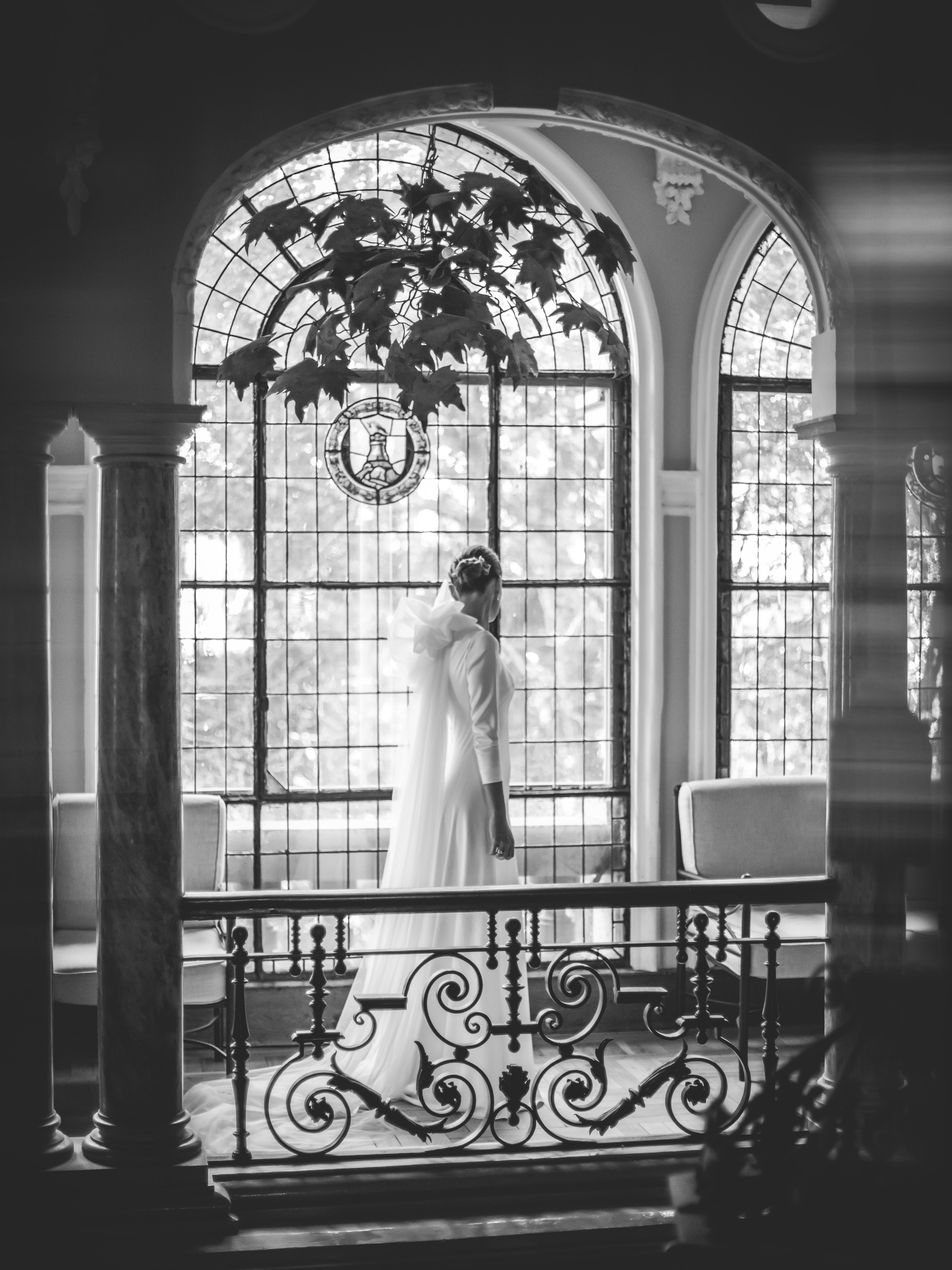 Fotos: Virginia, la novia bilbaína del &#039;vestido-flor&#039; y su boda en la universidad de Deusto