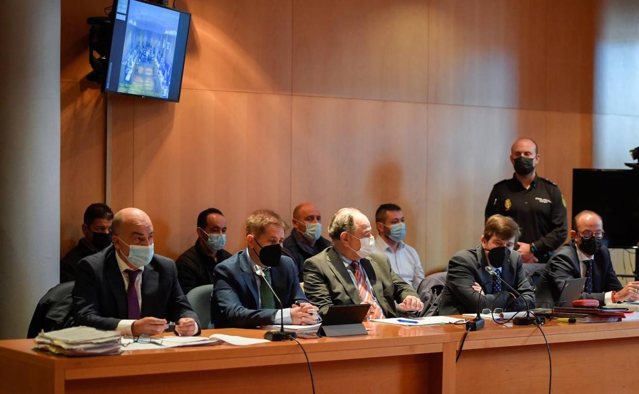 Juicio del 'caso Ardines': Venganza, celos y espionaje en el teléfono del supuesto inductor de la muerte de Ardines