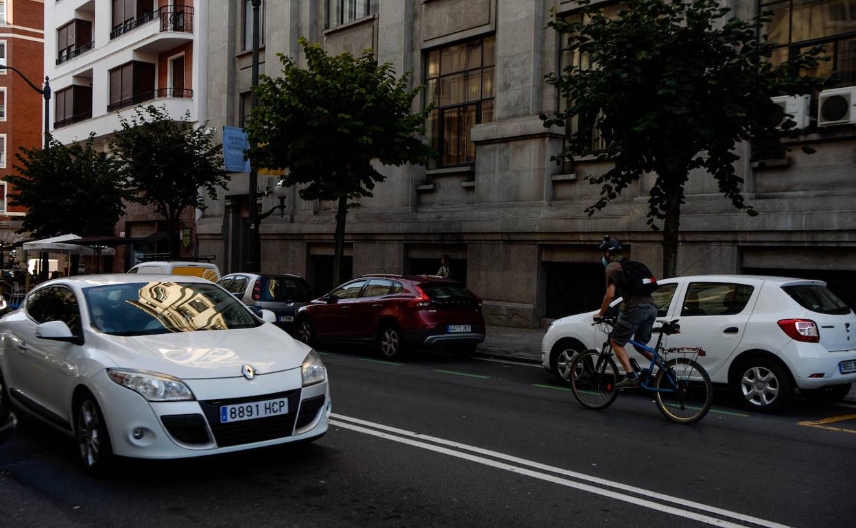 Los fines de semana solo pueden salir las licencias pares o impares un máximo de doce horas.