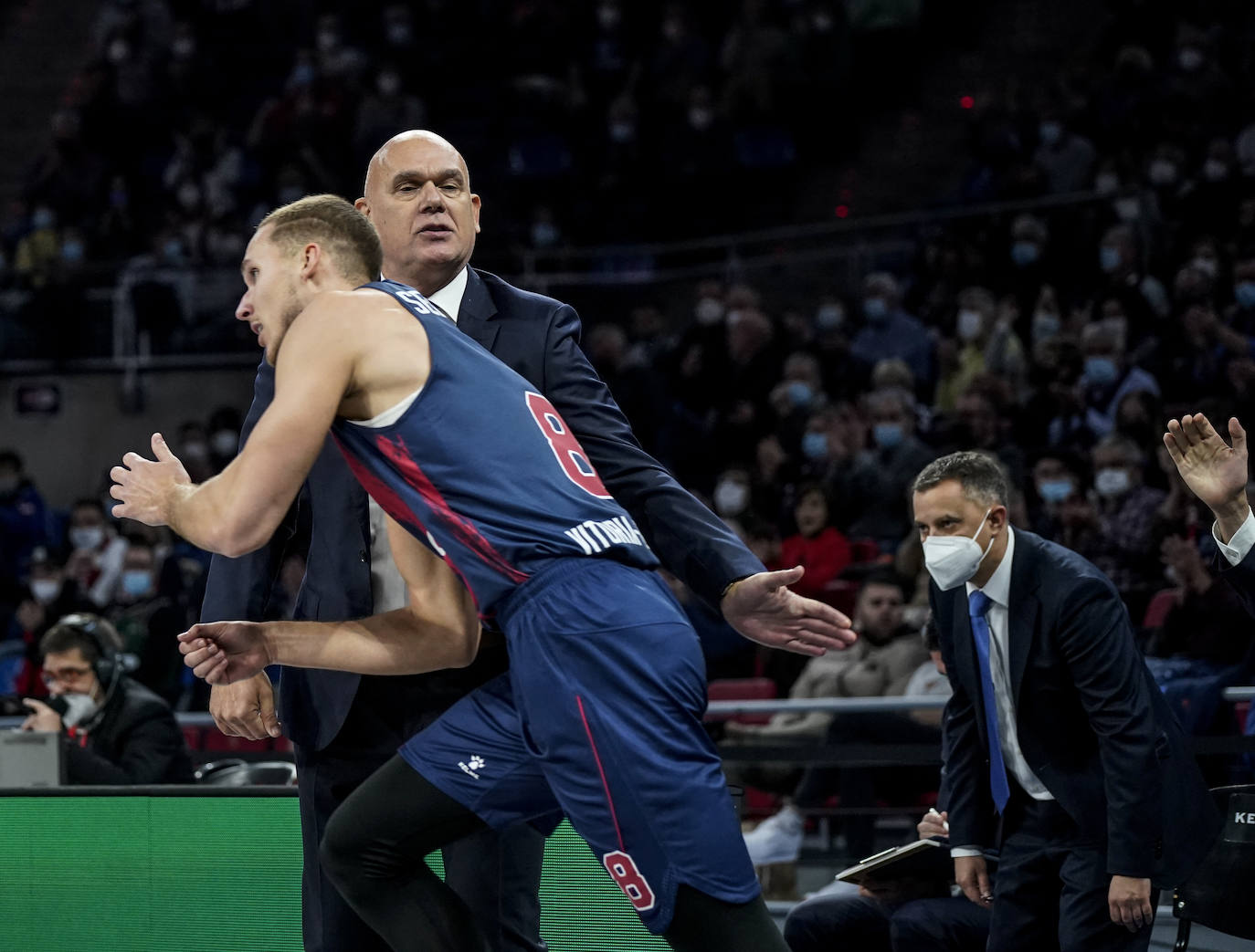 El Baskonia recibe al Estrella Roja en el Buesa Arena.