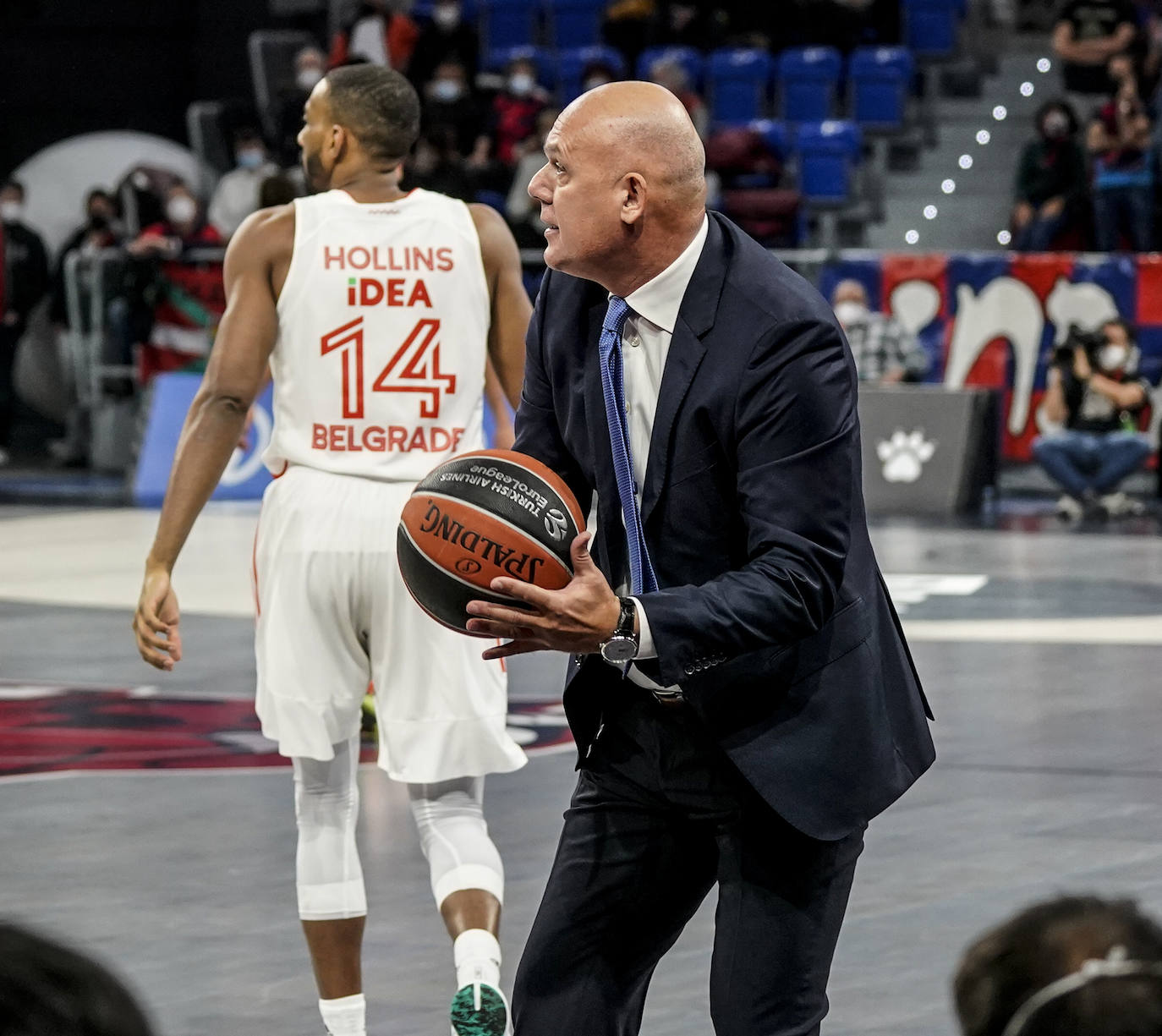 El Baskonia recibe al Estrella Roja en el Buesa Arena.