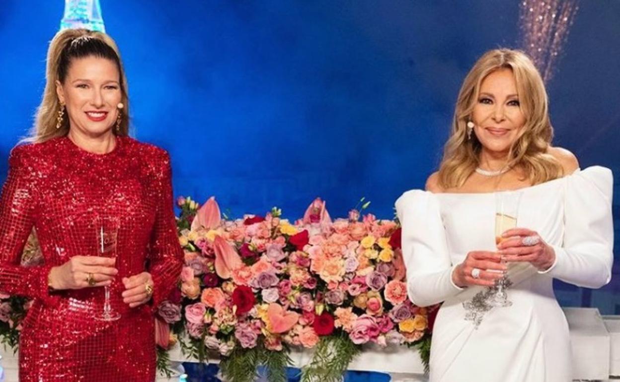 Anne Igartiburu y Ana Obregón, en las campanadas del pasado año.