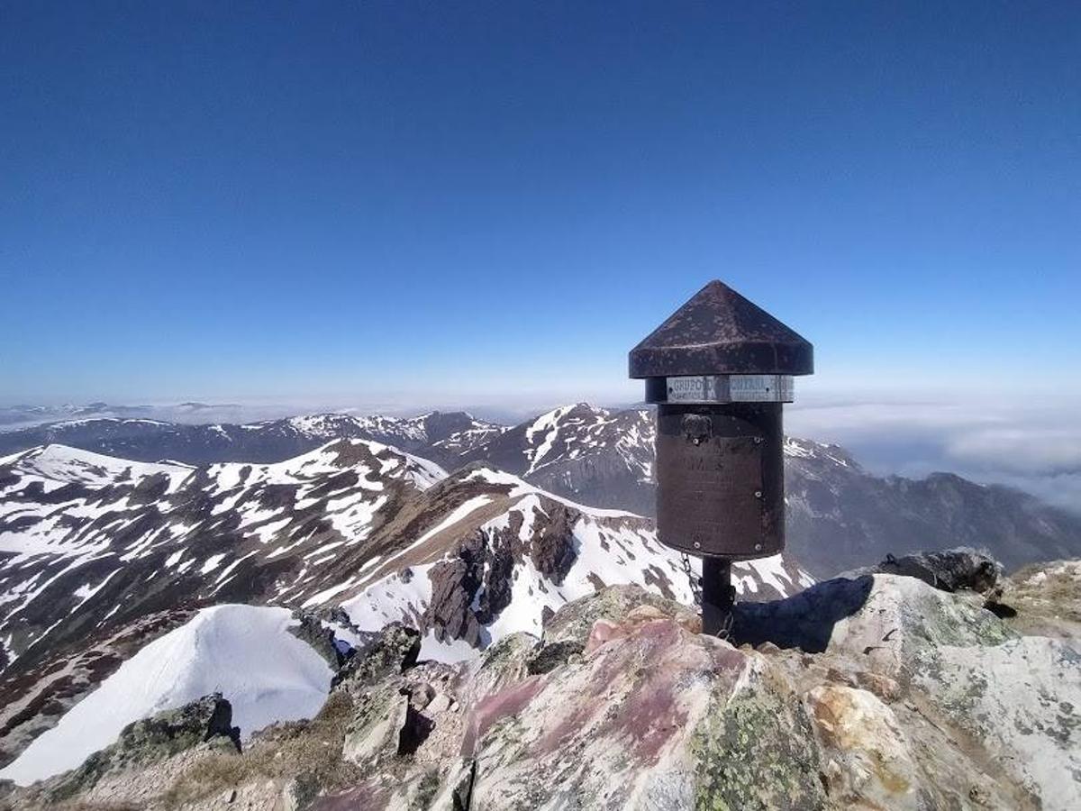 Panorámica desde el Pico Cornón .