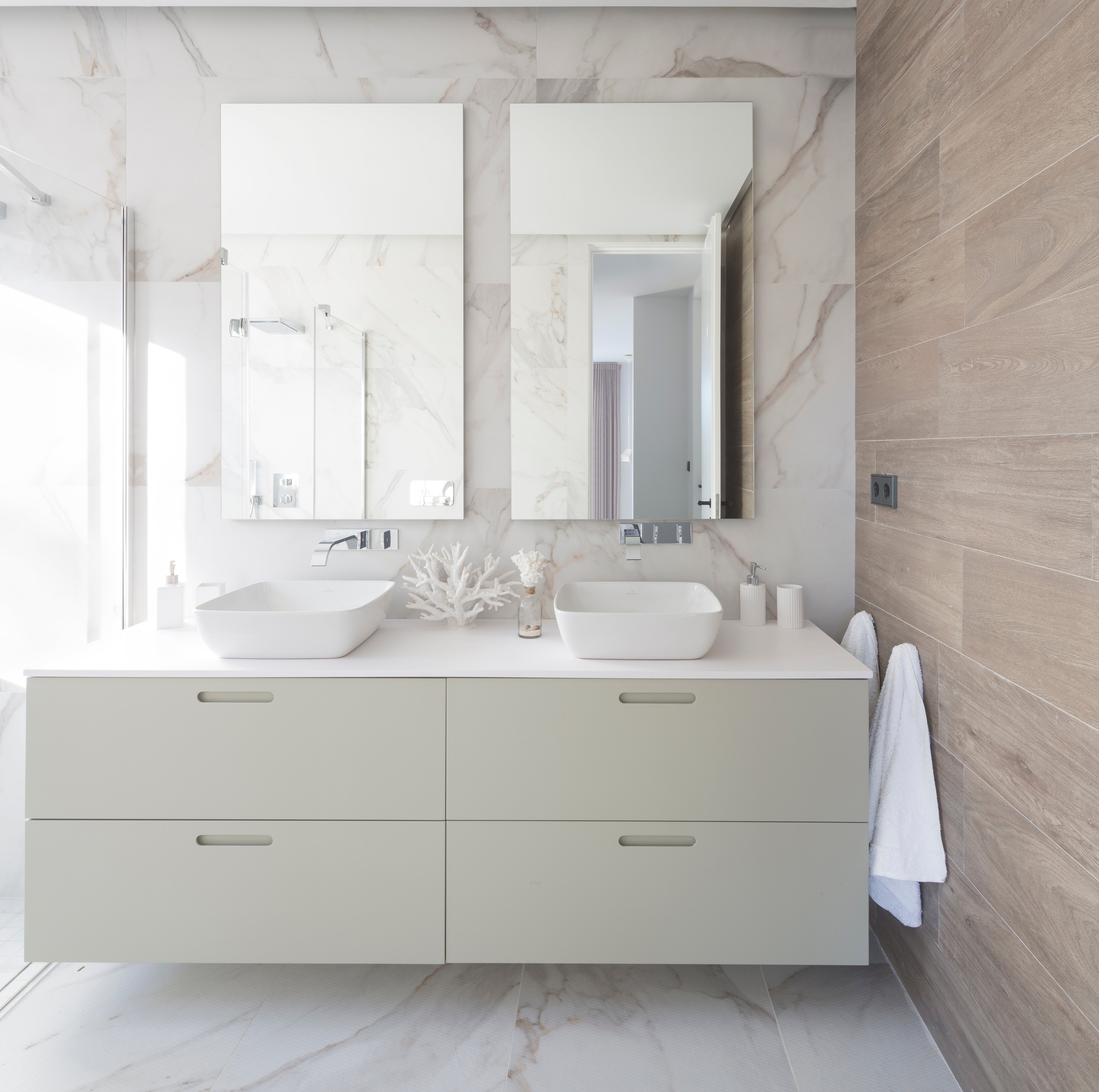 Fotos: Una interiorista vizcaína reforma el lujoso chalet de un futbolista en Ibiza