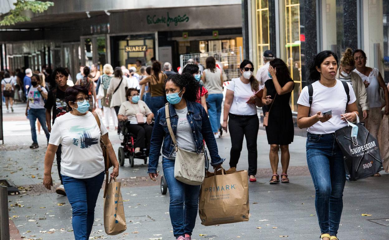 Última hora del coronavirus en Euskadi: La transmisión del virus se dispara en Euskadi con una media de 500 contagios diarios