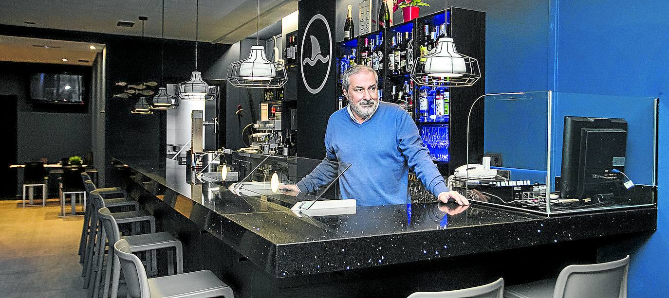 Pepo Pérez Rosa impulsa el nuevo bar de copas y música Fishcotheque, en la calle Manuel Iradier.