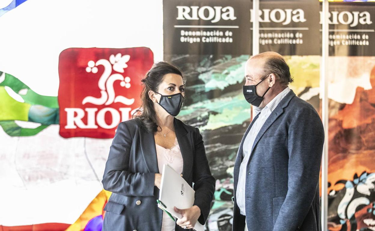 Concha Andreu en un pleno del Consejo Regulador. 