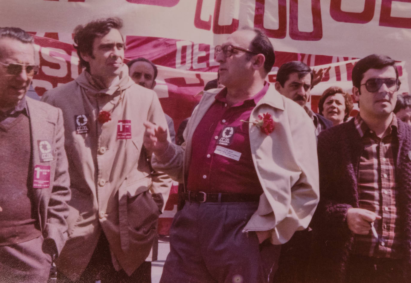 Francisco Molina tomó esta imagen en Vitoria a mediados de los 70. No se perdía una manifestación por el 1 de mayo.