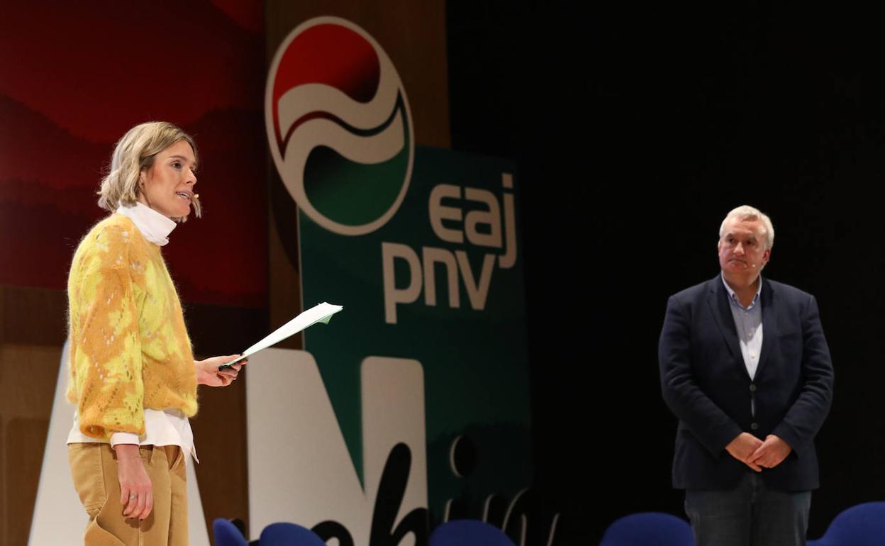 El PNV abraza un perfil verde y social e insiste en el derecho a decidir