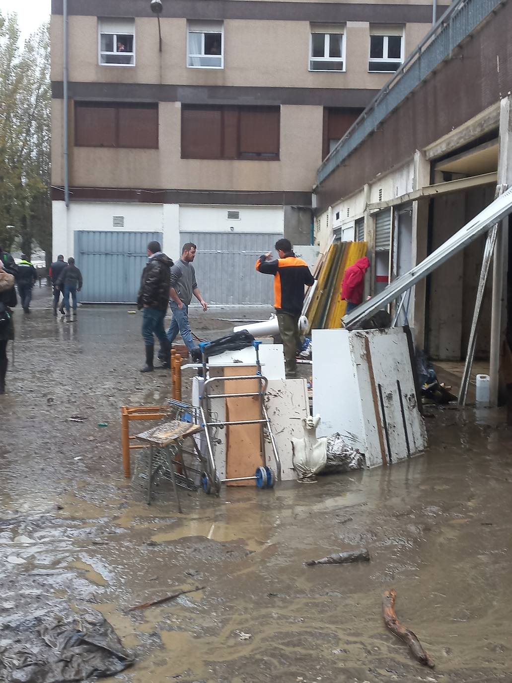 Fotos: Las inundaciones en Basauri, en imágenes