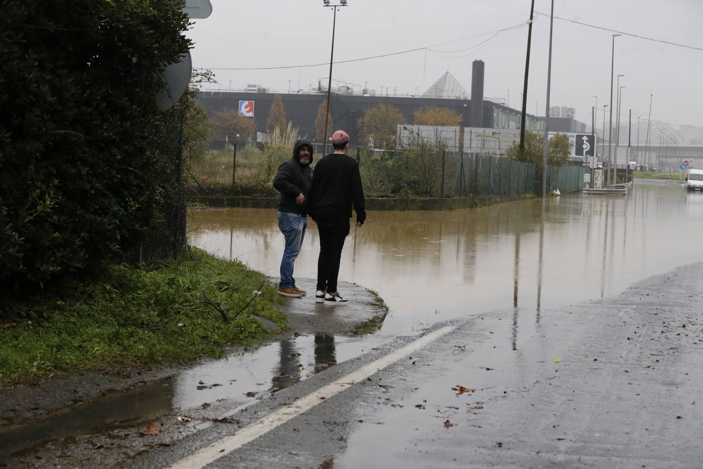 Grandes balsas de agua también en Trápaga