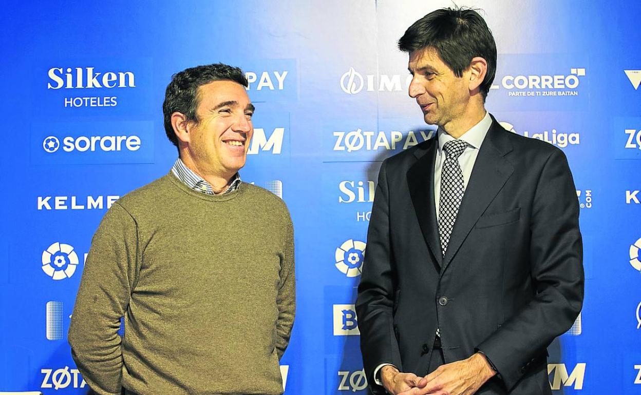 Fernández de Trocóniz y Guillermo Oraá, director financiero albiazul.