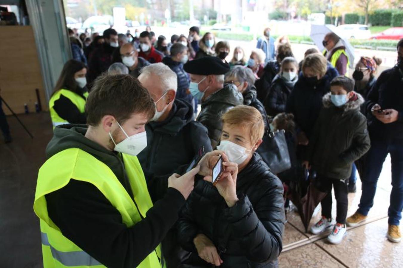 Fotos: Arranca la Azoka de Durango tras dos años de ausencia por el Covid
