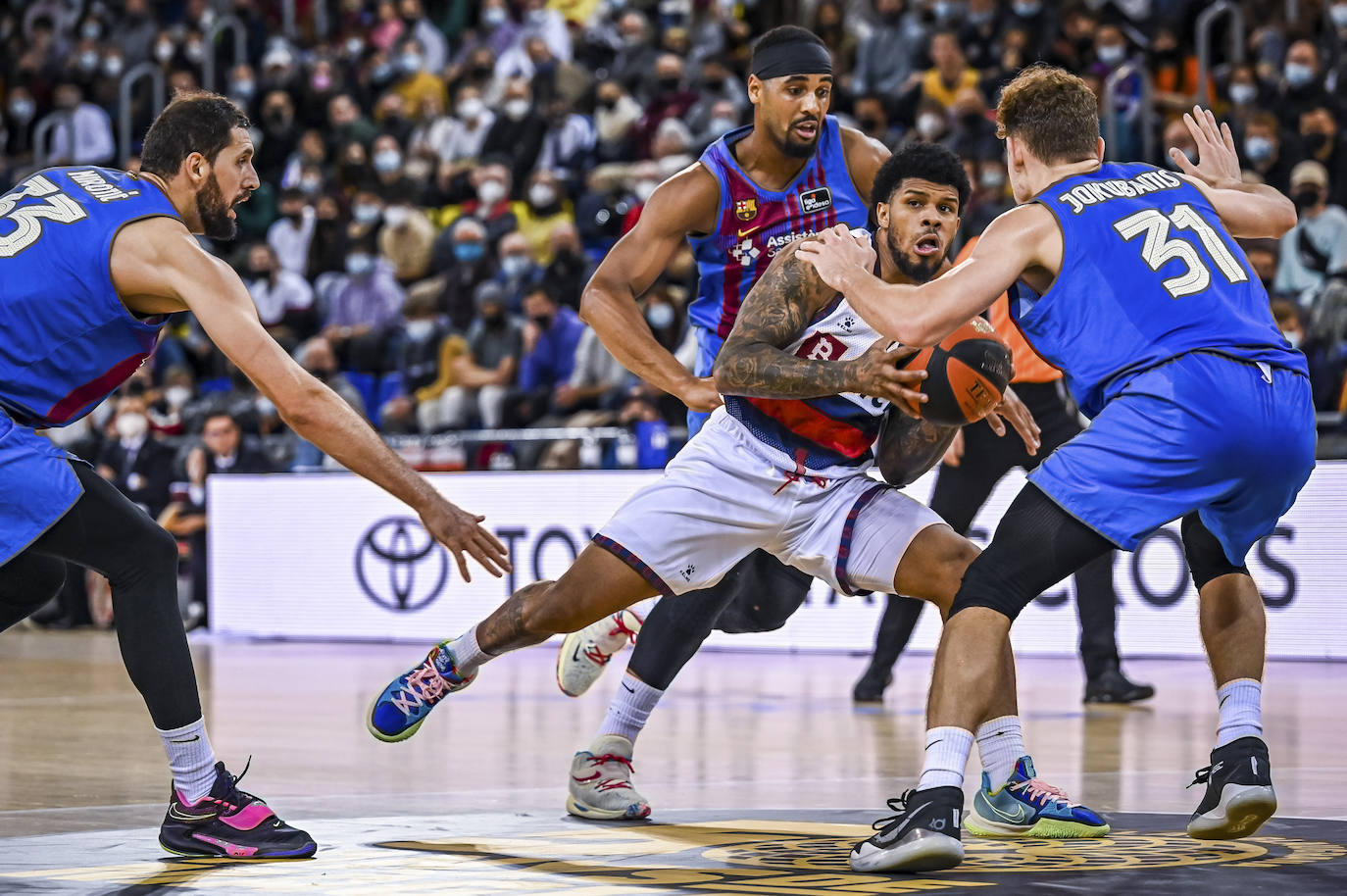 Fotos: Las mejores imágenes del Barça - Baskonia