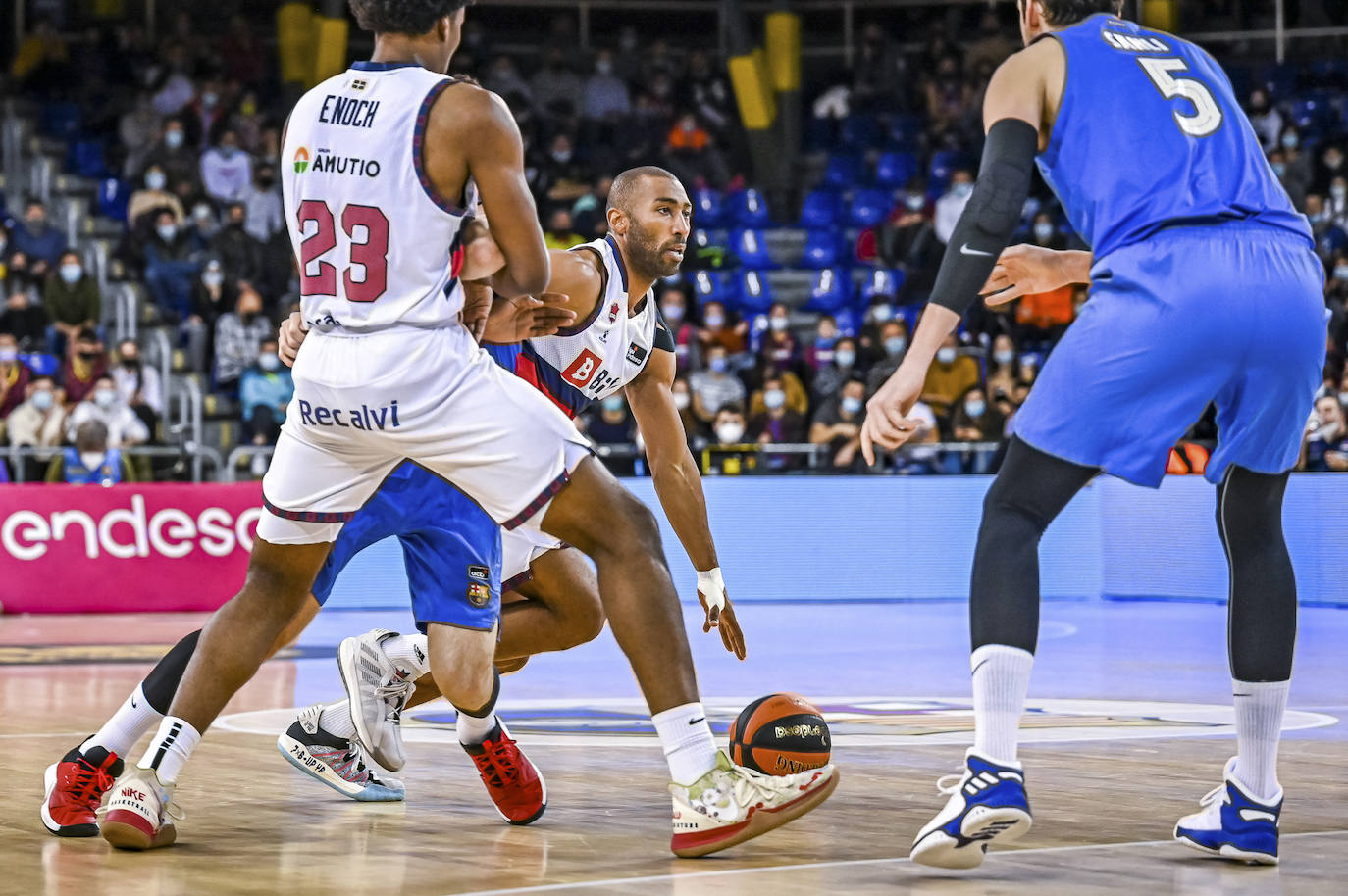 Fotos: Las mejores imágenes del Barça - Baskonia