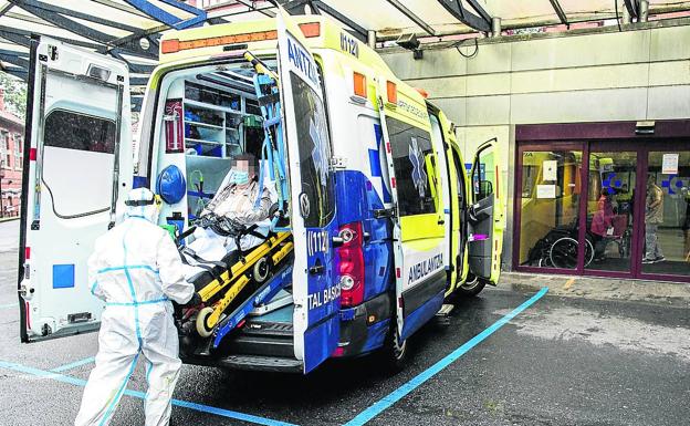 Cruces y Basurto reciben pacientes críticos de Gipuzkoa