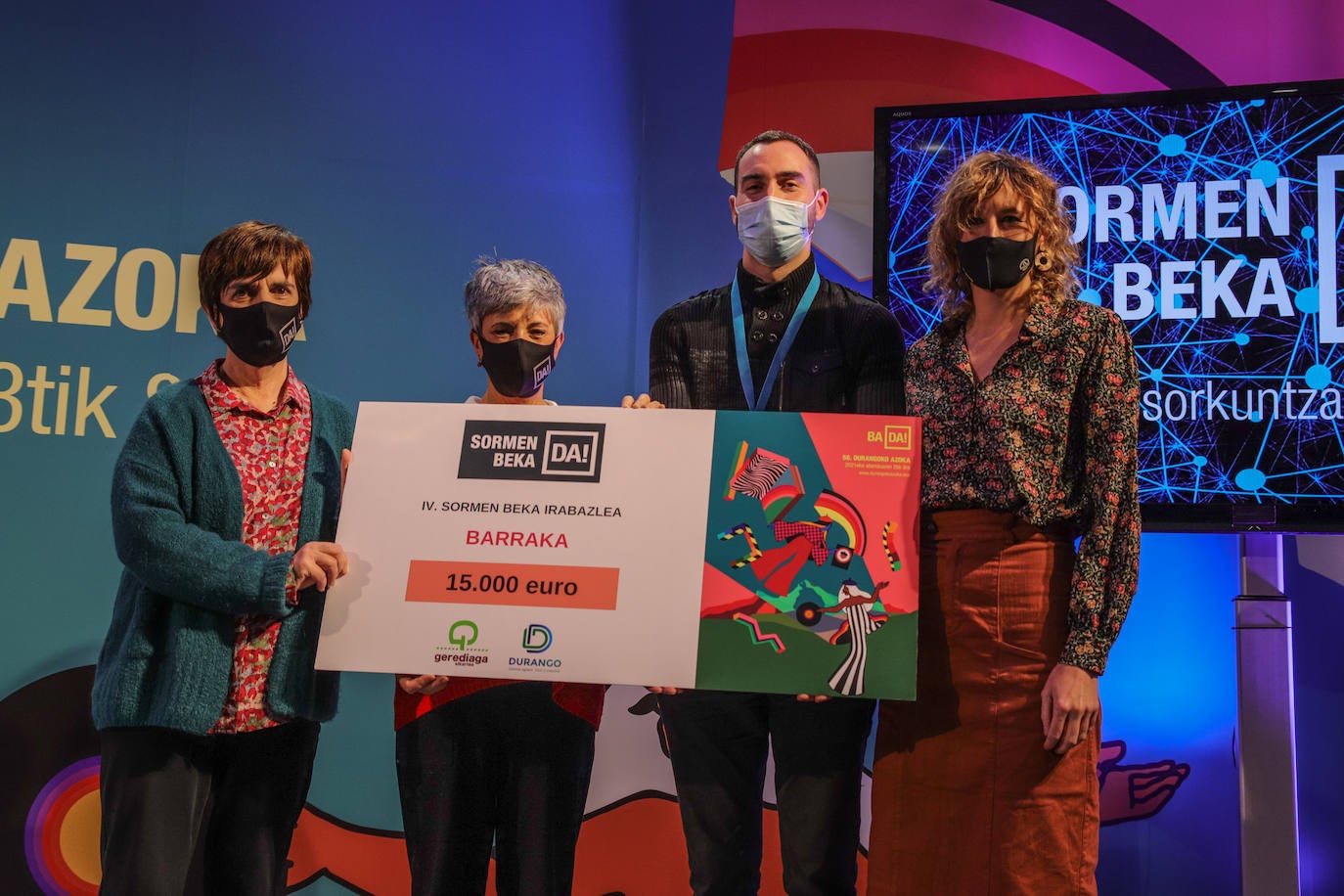 Fotos: Nueva jornada en la Azoka de Durango