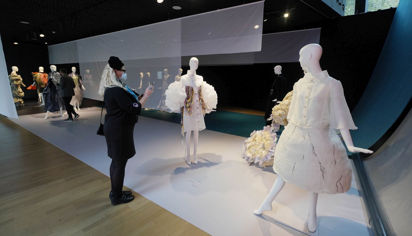 Fotos: La herencia de Balenciaga recala en el museo de Getaria
