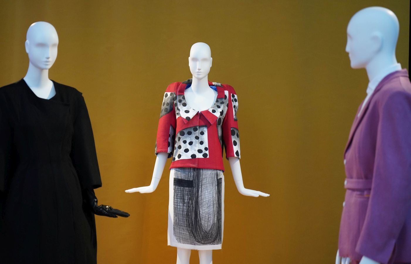 Fotos: La herencia de Balenciaga recala en el museo de Getaria