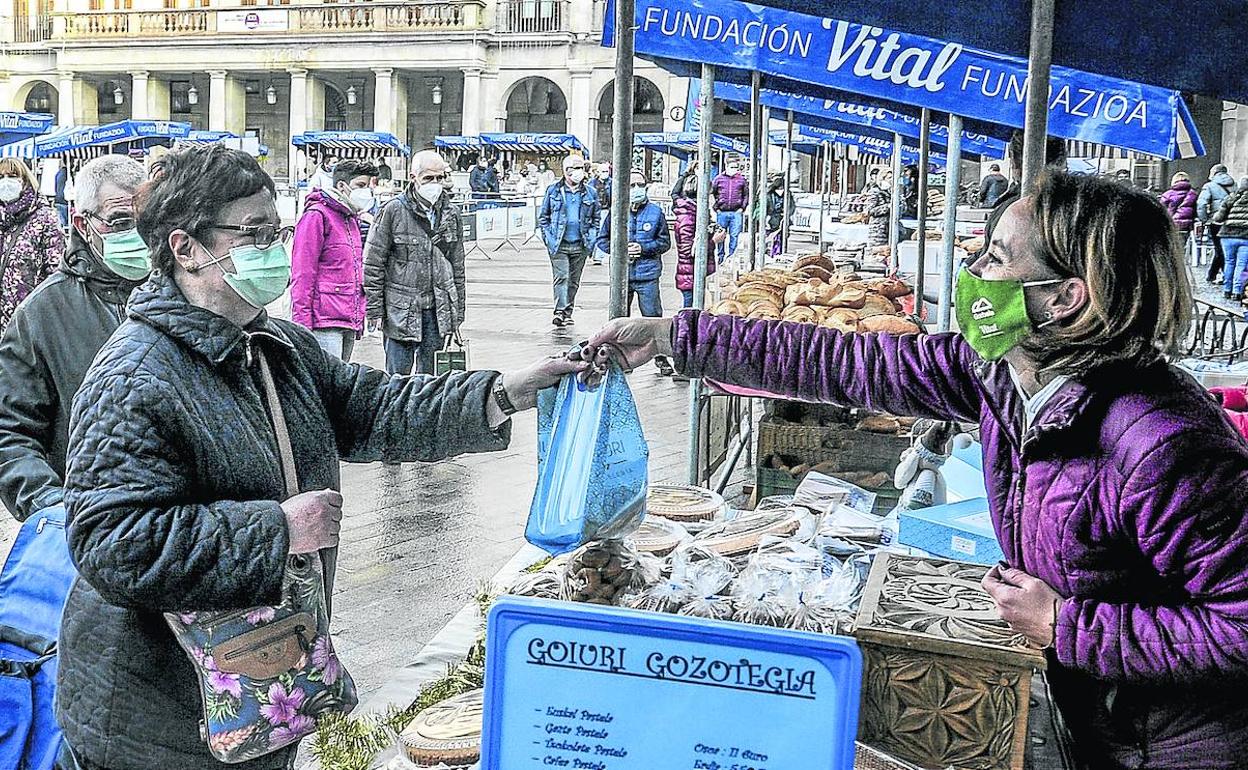 El mercado navideño de Vitoria, en duda tras cancelarse Santo Tomás en Donosti y Bilbao