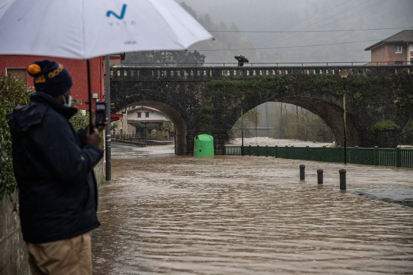 Fotos: Sodupe se autoprotege de las crecidas del río Herrerías