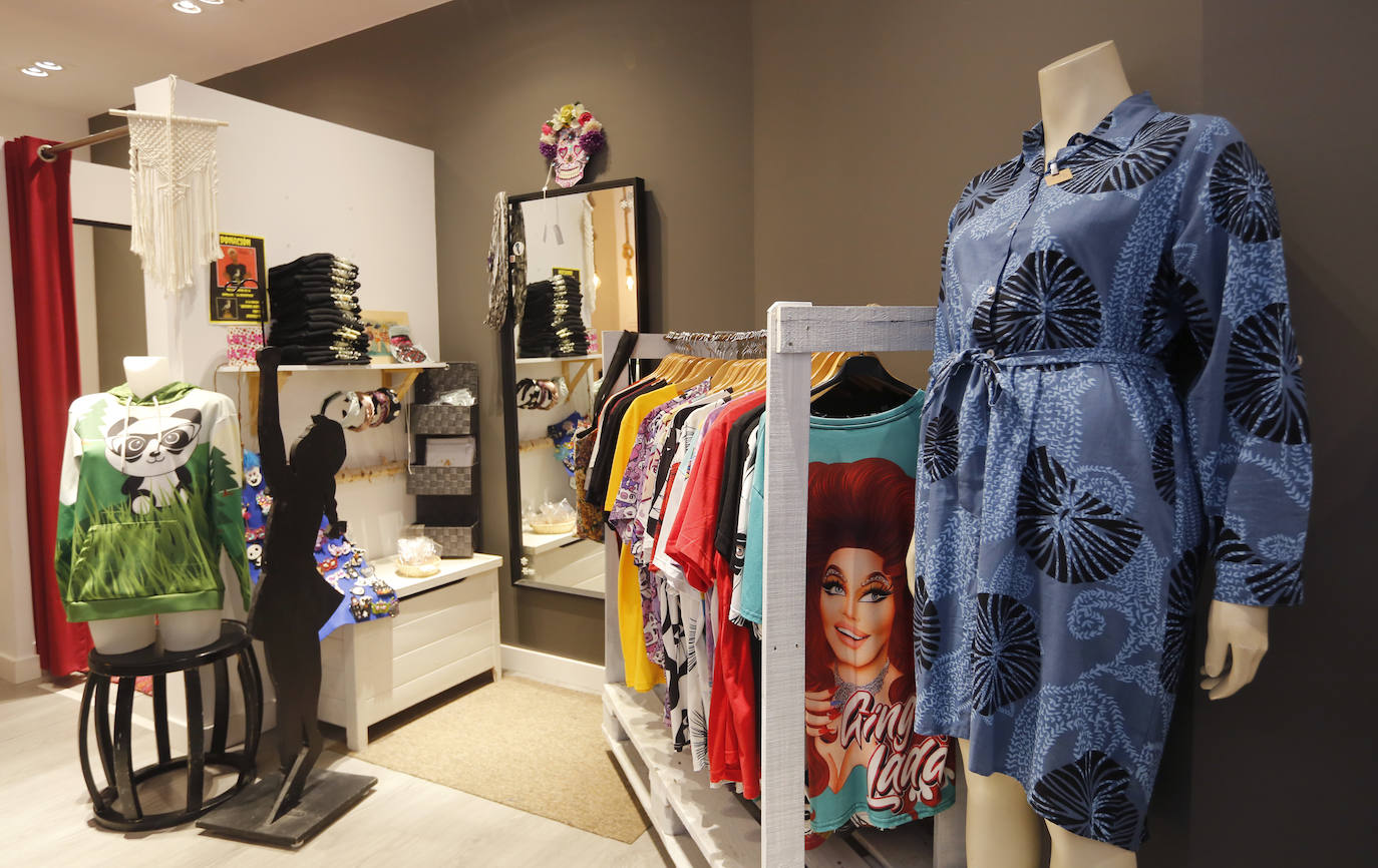 Fotos: «Somos gordas y fabulosas»: dos amigas ofrecen grandes looks sin límite de talla en sus tiendas de Bilbao