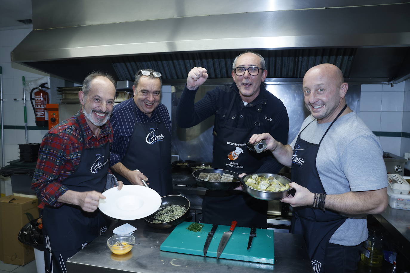 Fotos: Las imágenes del &#039;vestuario&#039; culinario del Bustinzuri-Gaztedi