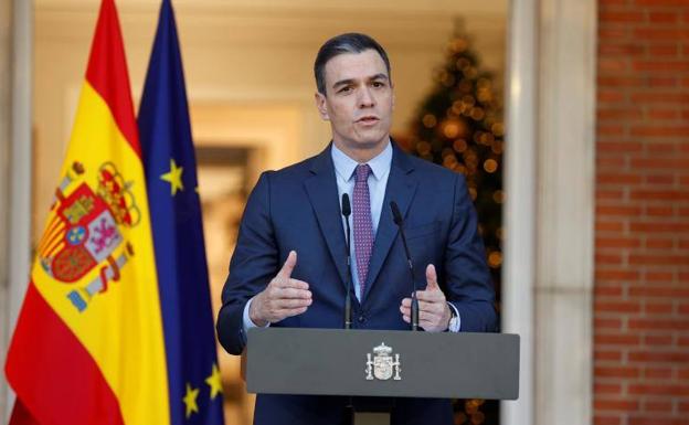 El presidente del Gobierno, Pedro Sánchez, durante su declaración institucional de este viernes, en Moncloa.