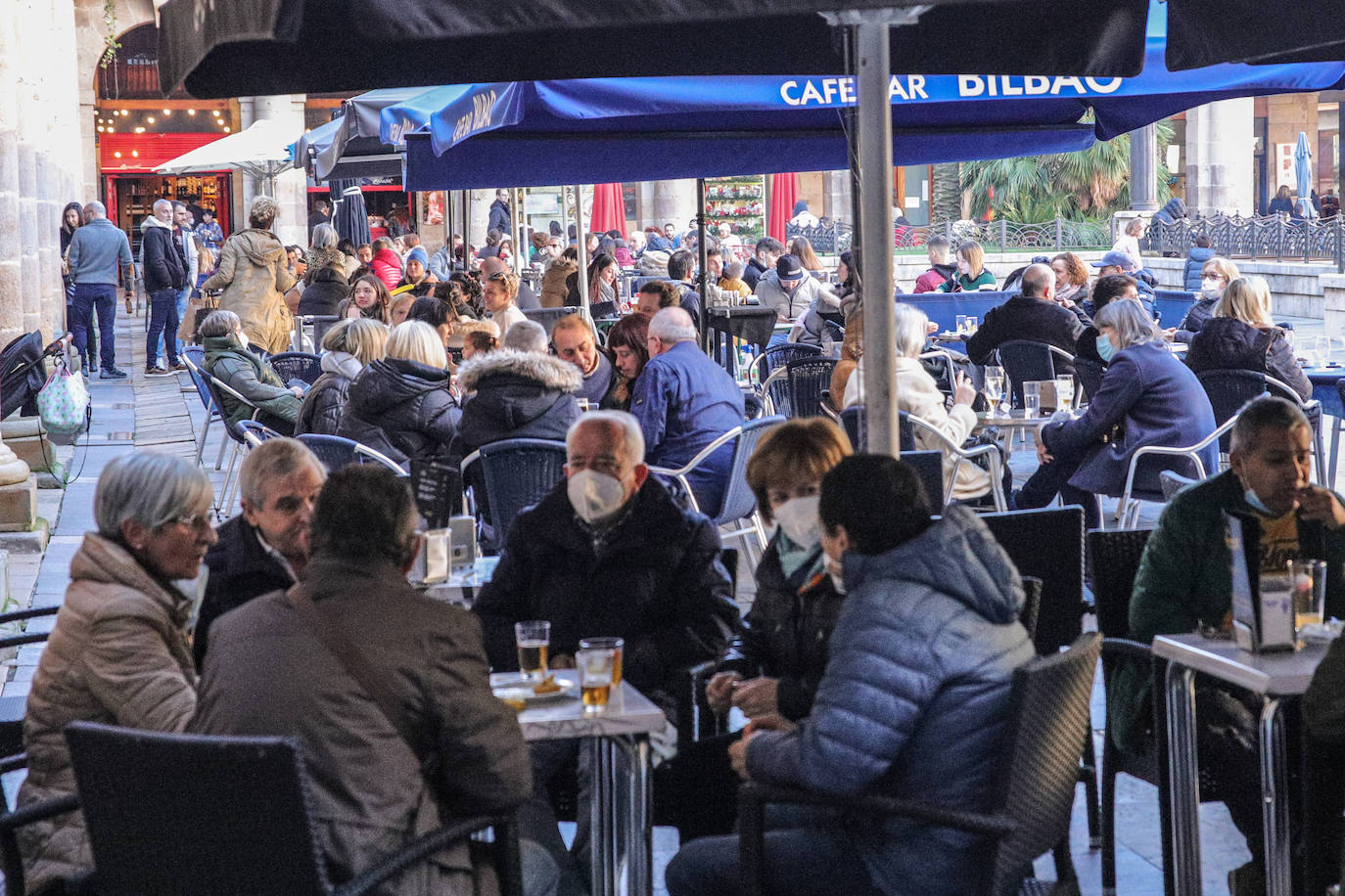 Fotos: Bilbao vive un &#039;supersábado&#039; animado pero sin grandes agobios