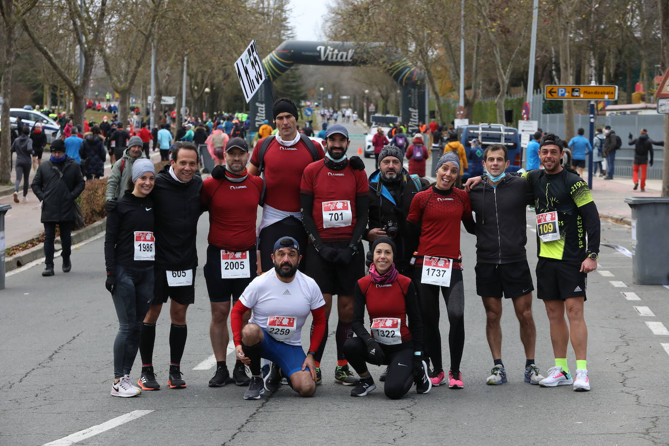 Fotos: Más de 2.500 atletas disputan la Media Maratón de Vitoria